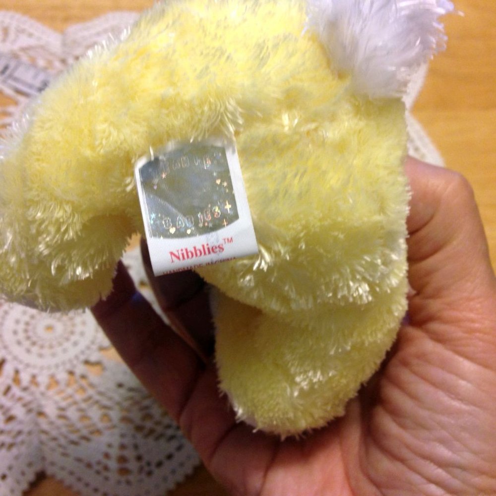 Ty Beanie Babies Nibblies Easter Bunny - 2002 10 yrs anniversary edition - Picture 4 of 6